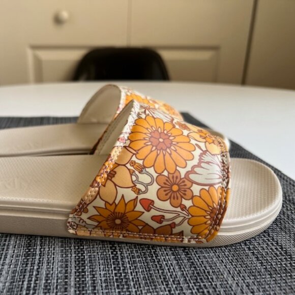 Vans La Costa Slide-On Trippy Floral Sandal. Orange & white, w7, worn 1x, in box - Picture 5 of 7